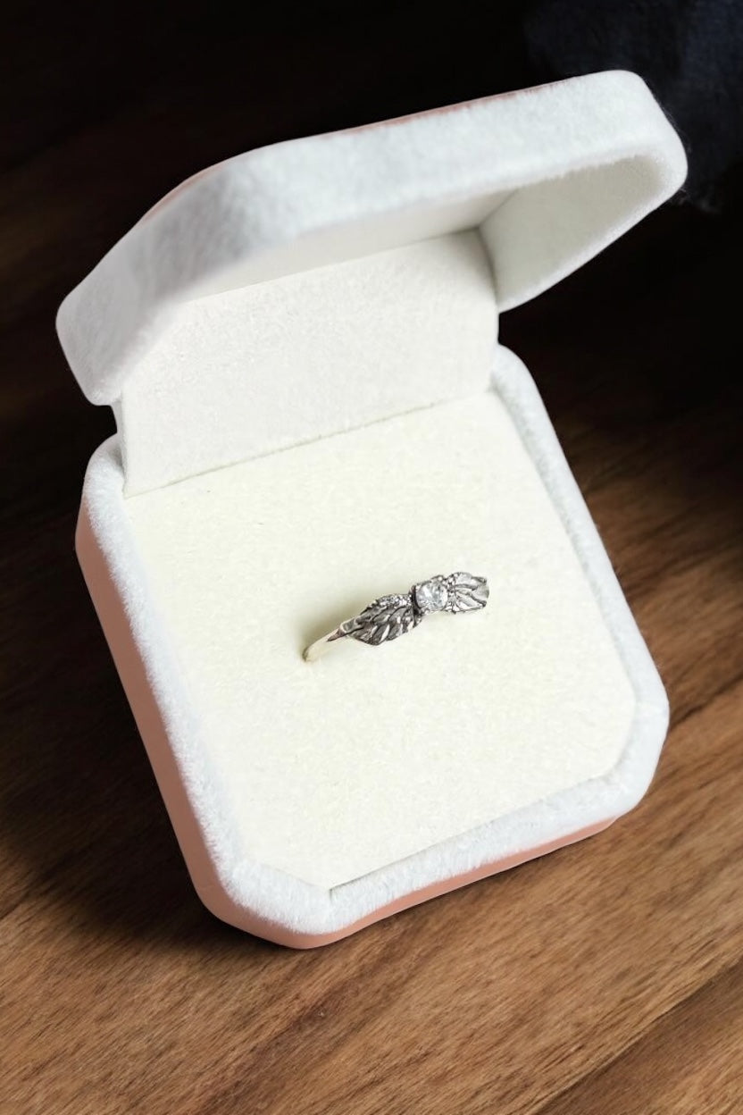 I AM IRIS ✨ Angel of Light Ring 🪽