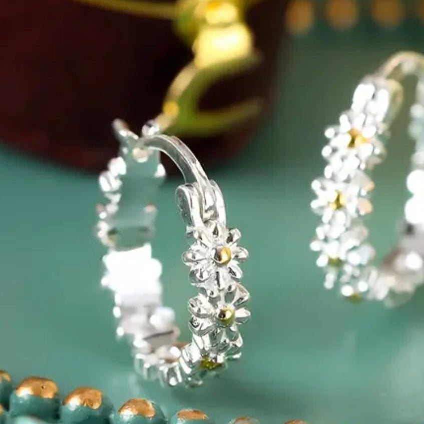 I AM FLORA | Daisy Hoops 🌼